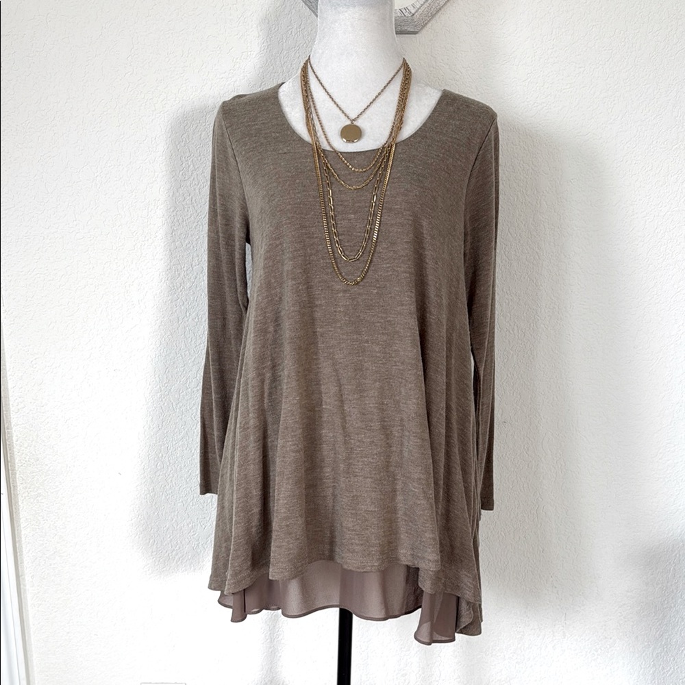 Umgee • Taupe Layered Chiffon Hem Flowy Tunic Top Long Sleeve Boho Blouse